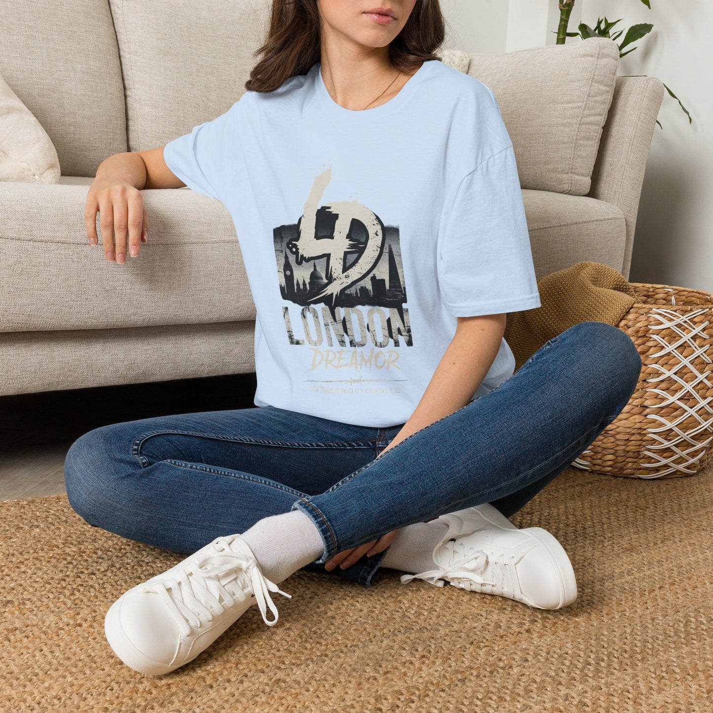 London Dreamer Graphic T-Shirt — 4D Skyline Logo